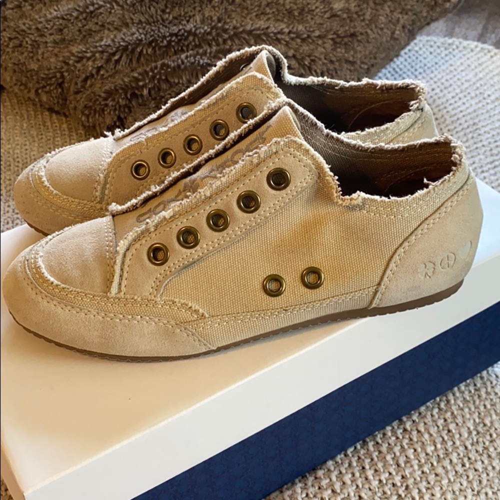 Lucky Beand cream slip on sneakers